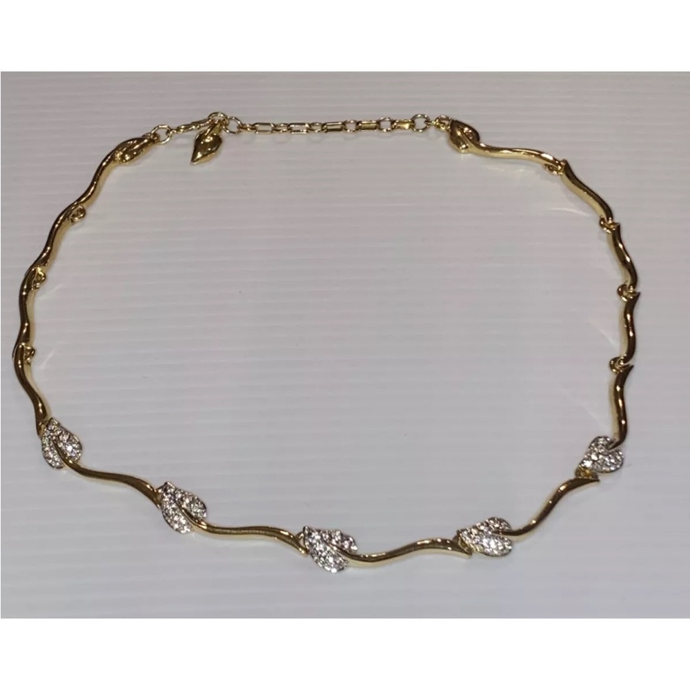 Barbara Mandrell Rhinestone/Crystal and Gold Tone Heart Necklace Signed 18”